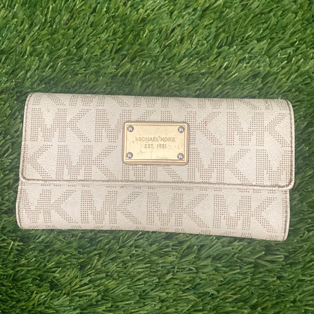 Michael Kors Woman’s Wallet
